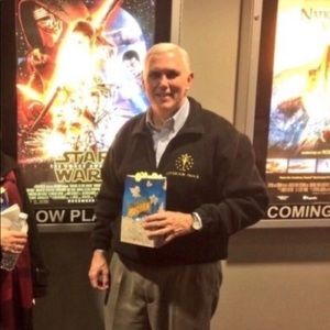 Meet your Posher, Ella